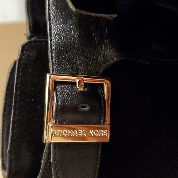 Micheal Kors Platform Ankle Boots 7.5 Blk leather and suede gold hardware - Picture 8 of 8